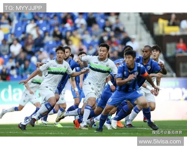 蔚山现代与首尔直播对决精彩回顾及赛前分析全方位解读 蔚山现代与首尔直播对决精彩回顾及赛前分析全方位解读