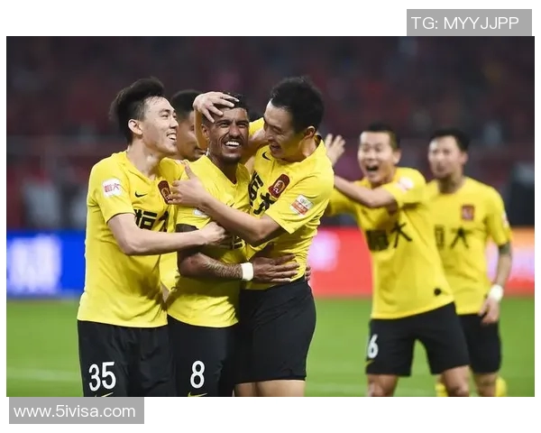 恒大淘宝与国安激战正酣谁能在中超赛场上笑到最后