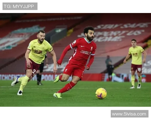 曼彻斯特联主场迎战伯恩利期待重拾胜利信心与争夺积分的激烈较量