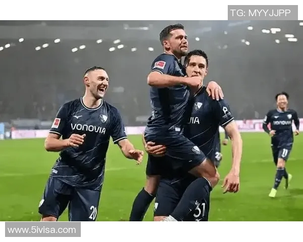 德乙焦点战科隆主场迎战波鸿期待精彩对决与激烈竞争