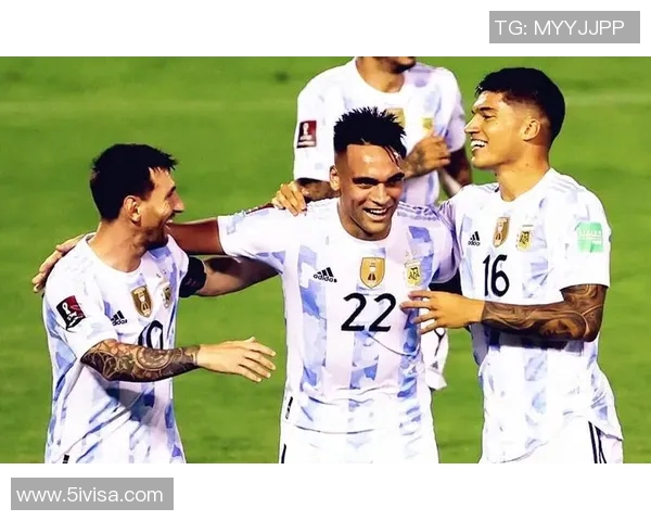 马丁内斯的传奇人生与足球世界的辉煌成就探索