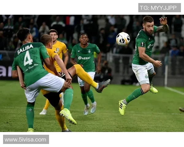 克莱蒙与格勒诺布的激烈对决揭示法甲新赛季的竞争格局与球队实力分析 克莱蒙与格勒诺布的激烈对决揭示法甲新赛季的竞争格局与球队实力分析