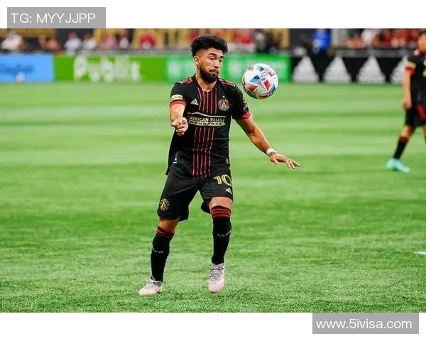 奥兰多城与亚特兰联激战正酣谁能在这场较量中笑到最后