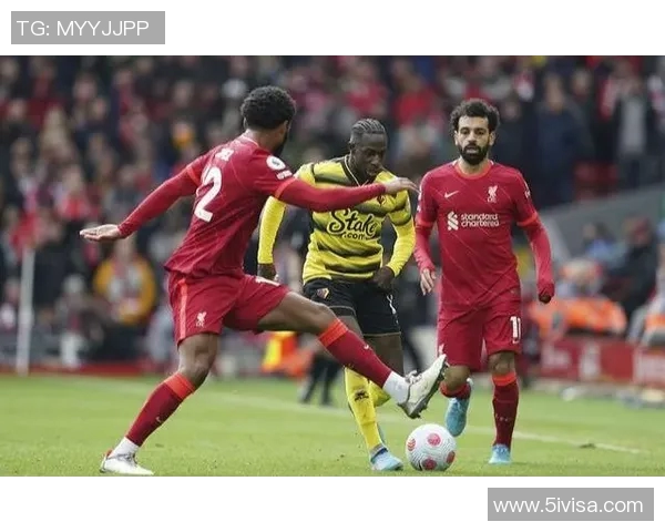 巴黎圣曼与利物浦积分对比分析及近期表现评估