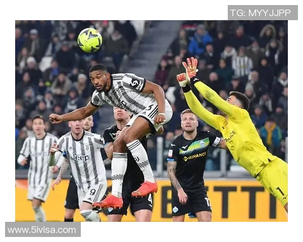 巴塞罗那与埃因霍温精彩对决比赛视频回顾与分析