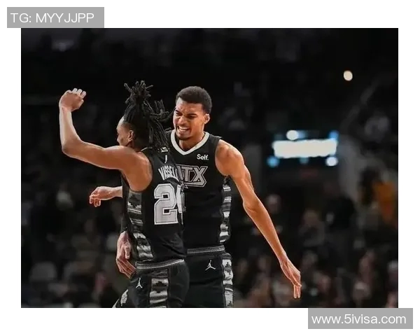 马刺与森林狼激战回顾双方球员表现亮眼引发热议